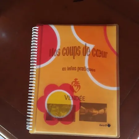 La Maison Neuve * Fontaines (Pays de la Loire)
