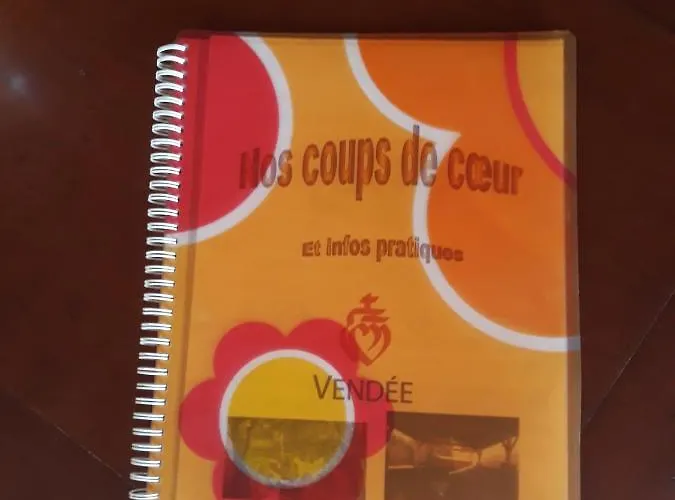 La Maison Neuve * Fontaines (Pays de la Loire)